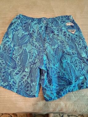 Columbia PFG Men's Geometric Swim Trunks in Blue & Teal